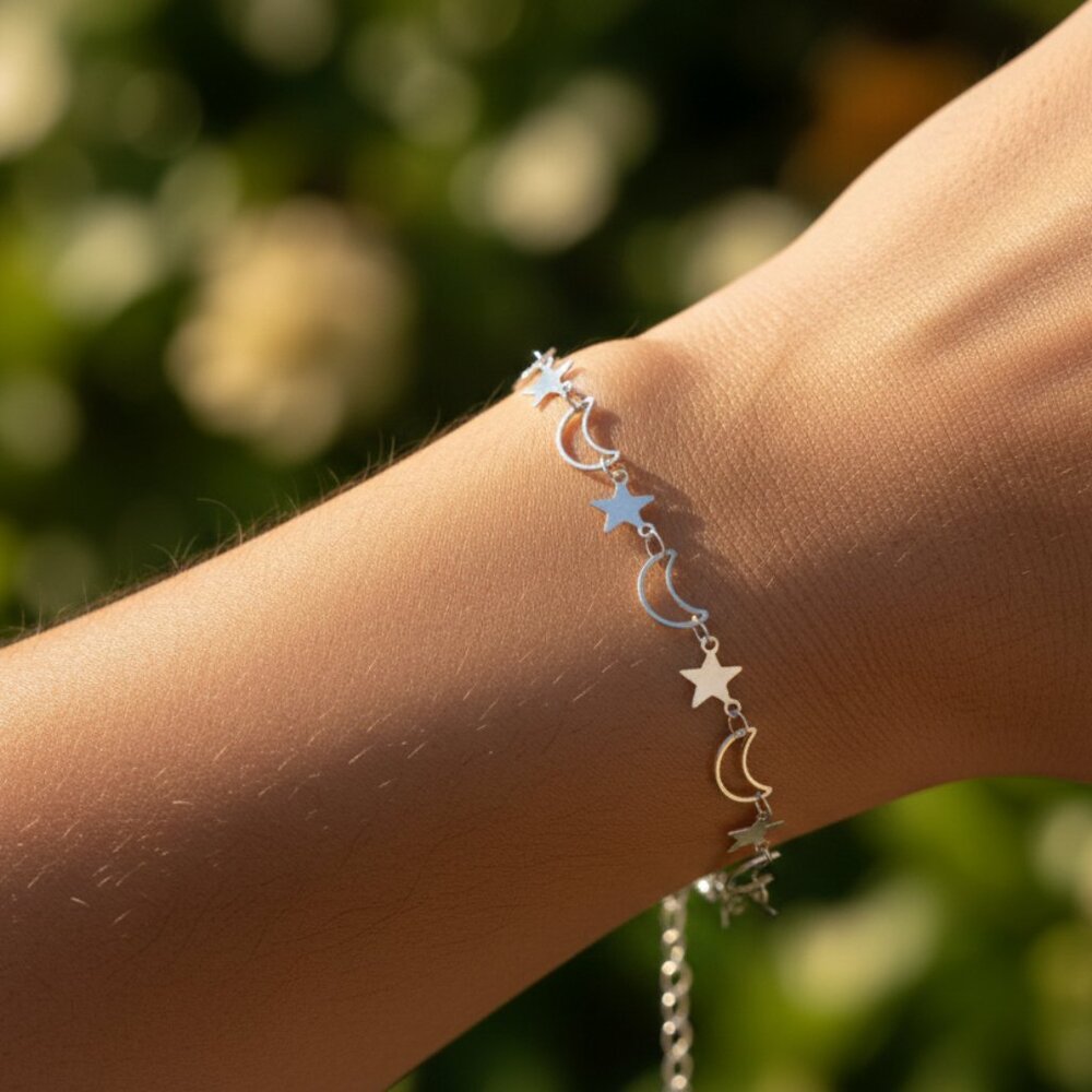 "Elegant & Trendy Bracelet, A Perfect Gift for Women, Thoughtful, EVCH1584